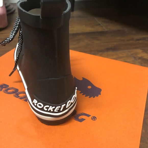 rocket dog rainy rubber boots